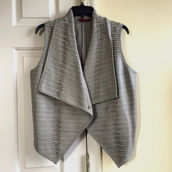 G.I.L.I. Pieced Leather Vest with Hook Closure Olive SZ 14 - Picture 7 of 16